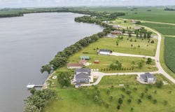 35191 S Shore Dr, Ayrshire, IA 50515