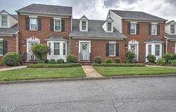 2024 W Manor Court, Kingsport, TN 37660