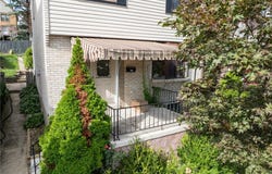 305 Lamarido St, Brookline, PA 15226