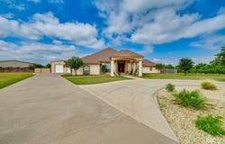 1617 Stonebridge Drive, San Angelo, TX 76904