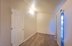 1094 Testa Drive, Justice, IL 60458