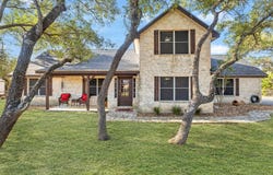 8013 DEVONSHIRE DR, Spring Branch, TX 78070