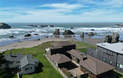 1950 BEACH LOOP Dr SW, Bandon, OR 97411