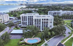 150 BELLEVIEW Boulevard, BELLEAIR, FL 33756