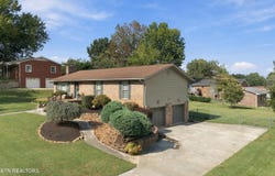 7800 Berkshire Blvd, Powell, TN 37849
