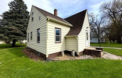 426 3rd N St, Browns Valley, MN 56219