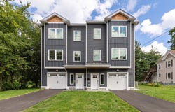 65 Dunstable Rd, Chelmsford, MA 01863