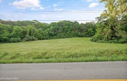 Bent Rd, Kodak, TN 37764
