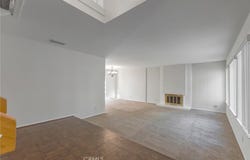 3812 Salem, Irvine, CA 92614