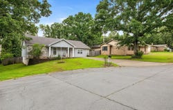 96 Creekwood Drive, Jacksonville, AR 72076