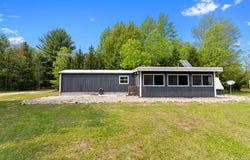 5960 N Trail SE, Orange Twp, MI 49646