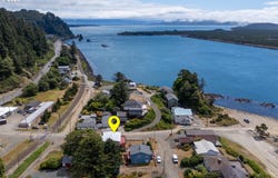 8310 CEDAR St, RockawayBeach, OR 97136