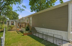 138 SE Willow Way, Topeka, KS 66609