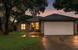 2108 93rd Place, Lubbock, TX 79423