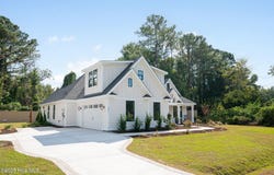 385 Crow Creek Drive NW, Calabash, NC 28467