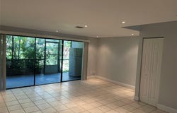 8843 SPRINGTREE LAKES Drive, Sunrise, FL 33351