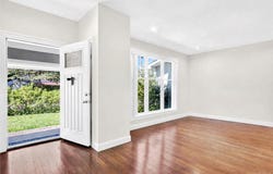 51 Bayview Avenue, Great Neck, NY 11021