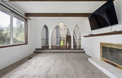 28974 GIMPL HILL Rd, Eugene, OR 97402