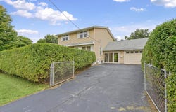 5542 Thrush Avenue, Decatur, IL 62521