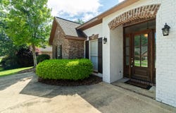 67 Woodside, Hattiesburg, MS 39402