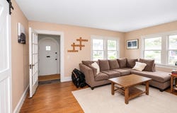 21 James Street, Islip, NY 11751