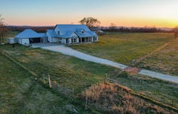 14375 Tyree Mountain Rd, Prairie Grove, AR 72753