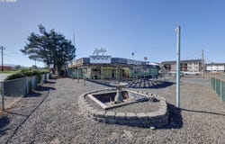 725 ave J, Seaside, OR 97138