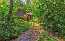 416 Meadowview Trl, Franklin, NC 28734