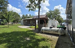 27021 Sunset Drive, Clinton, MO 64735