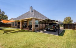 2821 Willow Ridge Circle, Granbury, TX 76049