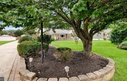 6609 N RADCLIFFE ST, BRISTOL, PA 19007