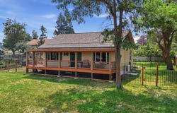 265 SW S 1st St, Creston, WA 99117
