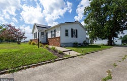 3044 E CHESTNUT Avenue, VINELAND, NJ 08361