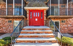 137 Pine St, Lowell, MA 01851