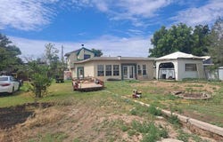 611 Spruce St, Dexter, NM 88230
