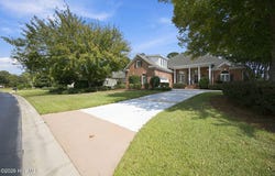 584 Dartmoor Way SW, Ocean Isle Beach, NC 28469