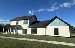 7658 W Julia Drive, Ellettsville, IN 47429