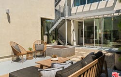 1076 Palms Blvd, Venice, CA 90291