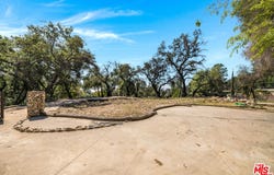3172 Rubio Canyon Rd, Altadena, CA 91001