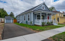 1060 SE SHELTON St, Dallas, OR 97338