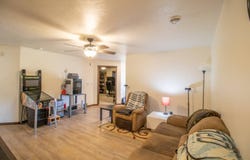 2111 Walnut St, Hull, IA 51239