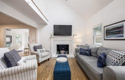 35 Pinecrest Avenue, Mashpee, MA 02649