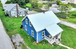17 N HILL ST, STEWARTSTOWN, PA 17363