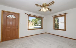 921 E Howard Ave, Milwaukee, WI 53207
