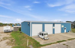 3128 Highway 281, George West, TX 78022