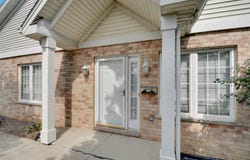 5553 Foxwoods Drive, Oak Lawn, IL 60453