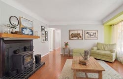 21695 Rougewood Drive, Southfield, MI 48033
