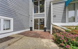 12 B Westwoods Drive, Liberty, MO 64068