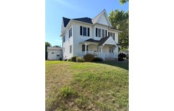 124 N Spring Avenue, Springfield, MN 56087