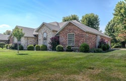5621 N 10th Avenue, Ozark, MO 65721